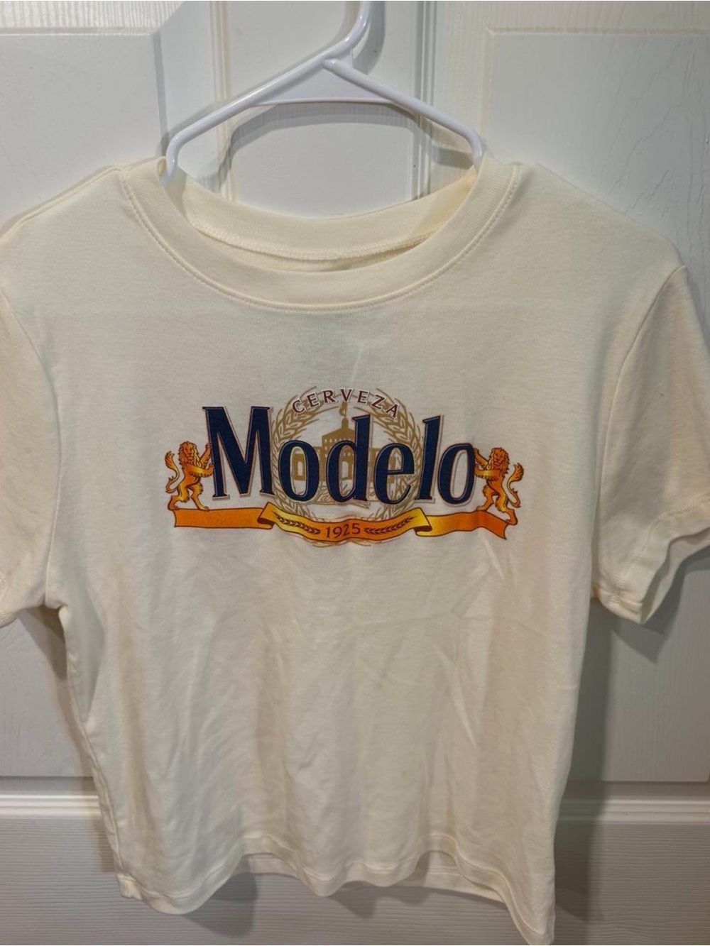 Modelo beer shirt